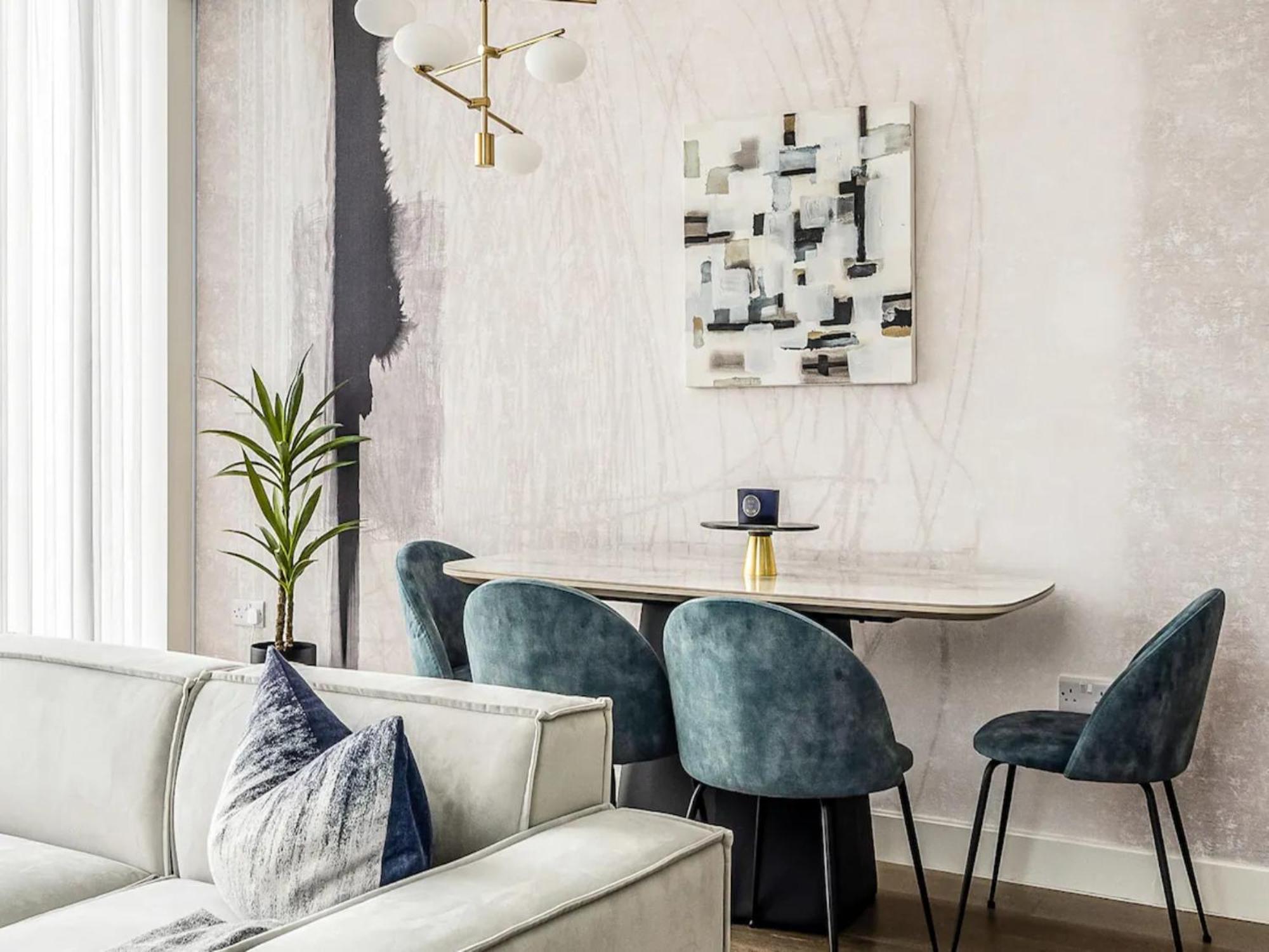 Appartamento Pass The Keys Penthouse Oasis In Trendy Fulham Londra Esterno foto